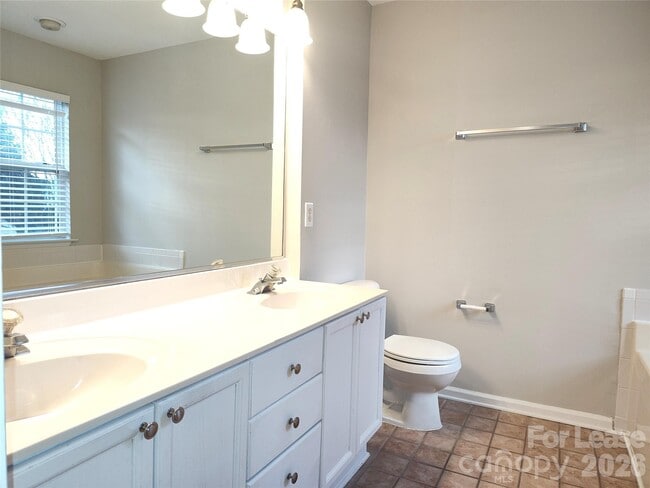 Building Photo - 14830 Cane Field Dr