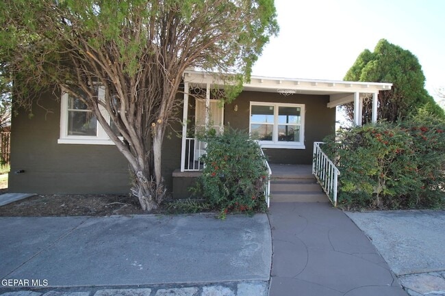 Building Photo - 3200 Richmond Ave