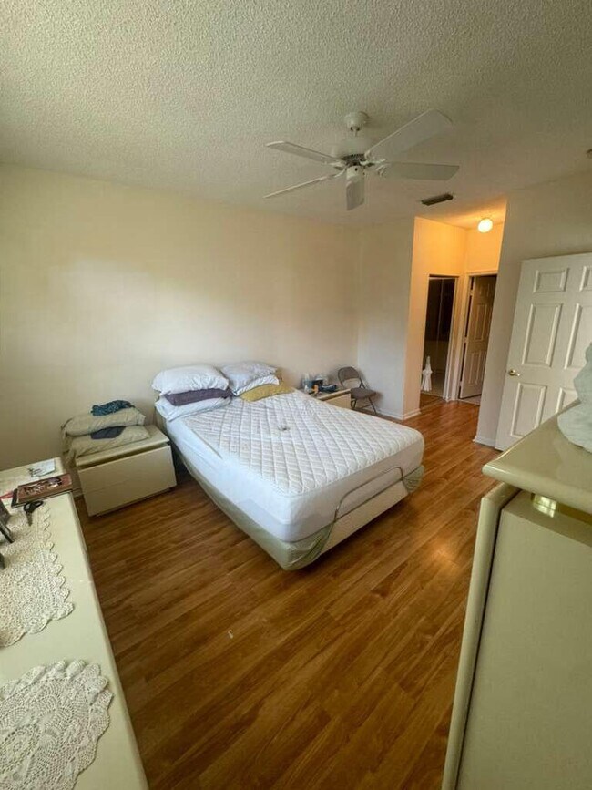 Building Photo - 7874 Laina Ln