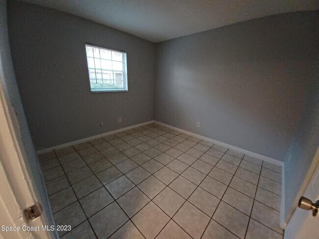 Building Photo - 1617 Sunny Brook Ln