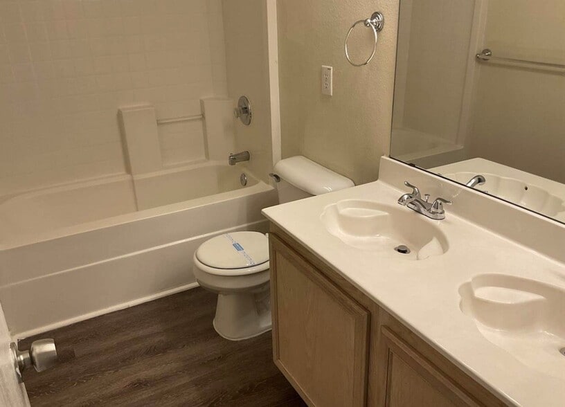 Building Photo - 3614 Quail View Dr