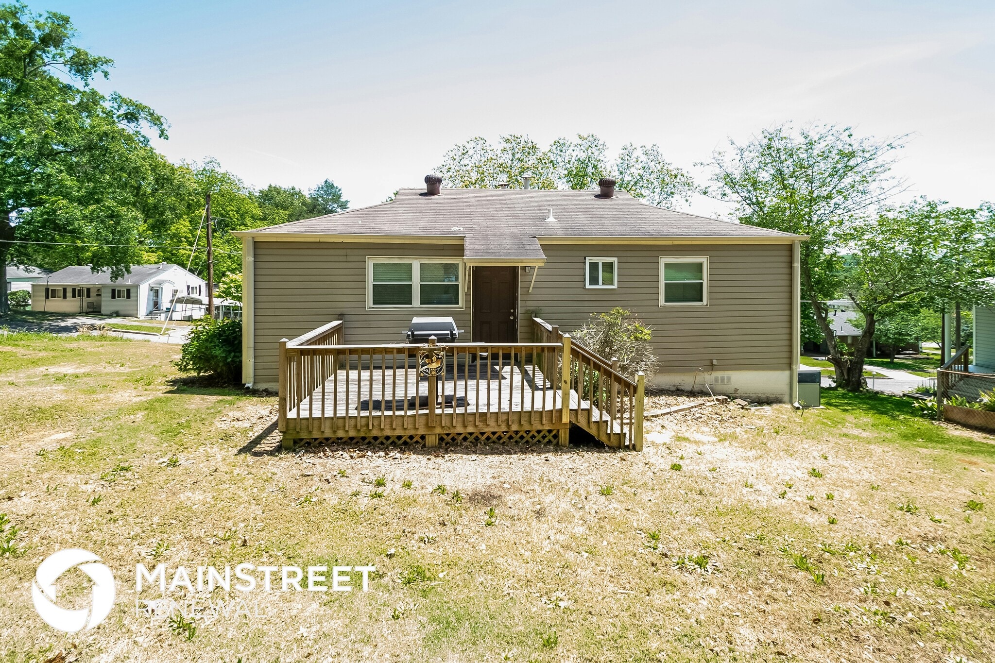 Building Photo - 209 Pine St