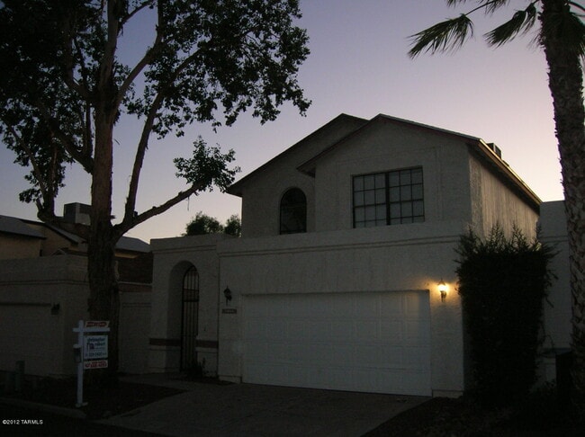 Building Photo - 8645 N Auriga Way