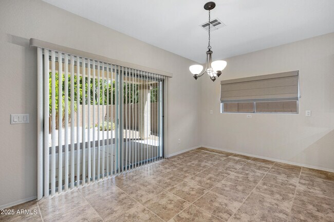 Building Photo - 11207 N 165th Ave