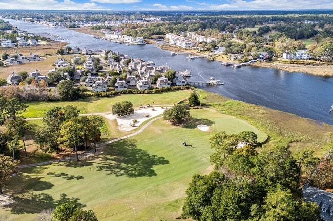 Building Photo - 2048 Copper Crk Lp