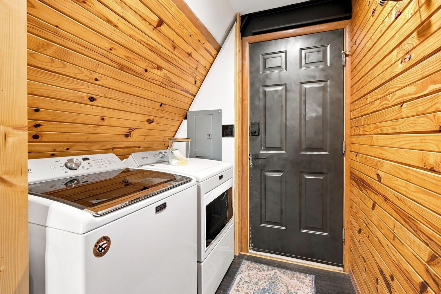Building Photo - 11677 Dogwood Dr