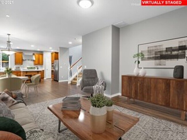 Building Photo - Happy Valley 4 Bedroom Home