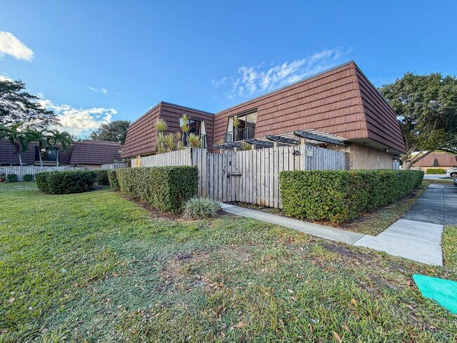 Primary Photo - 306 3rd Ln