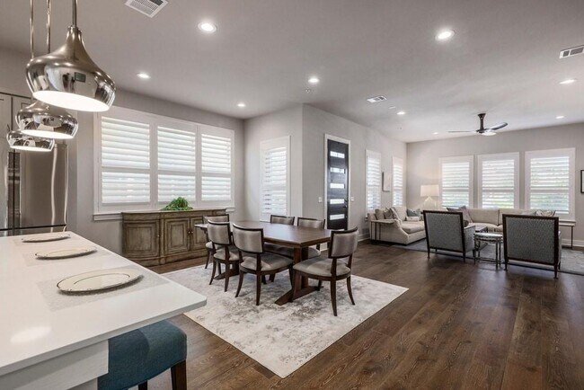 Building Photo - 4209 Berkman Dr