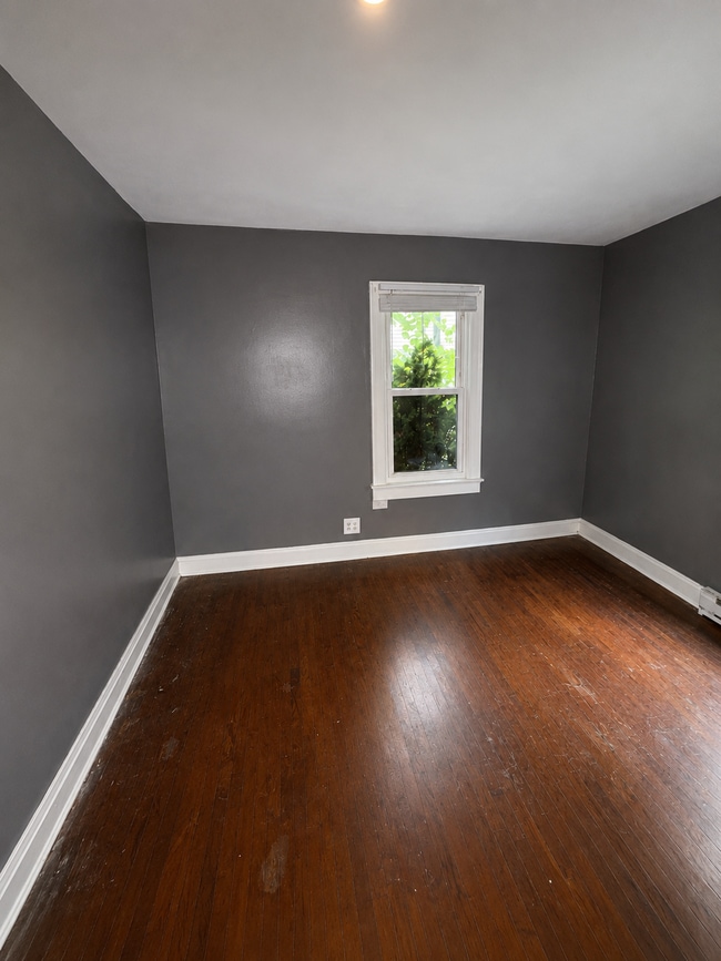 Building Photo - 42 Highland Ave