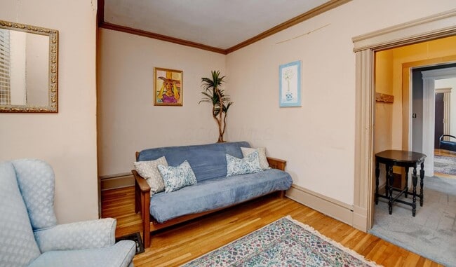 Building Photo - 705 Bryden Rd