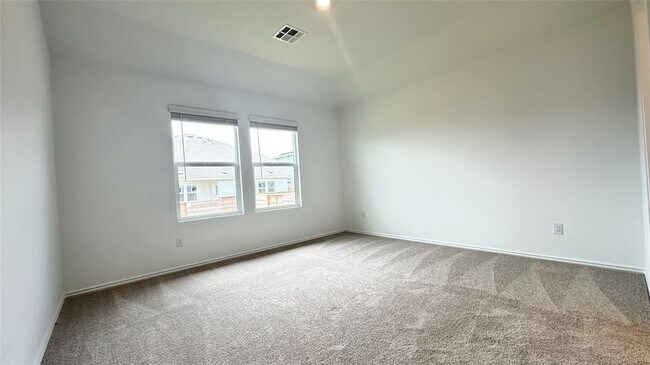 Building Photo - 310 Jeffers