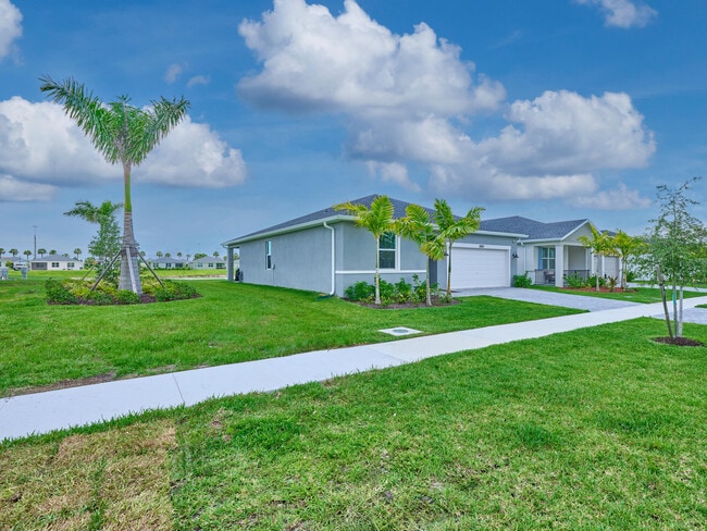 Building Photo - 8960 Dahlia Cir