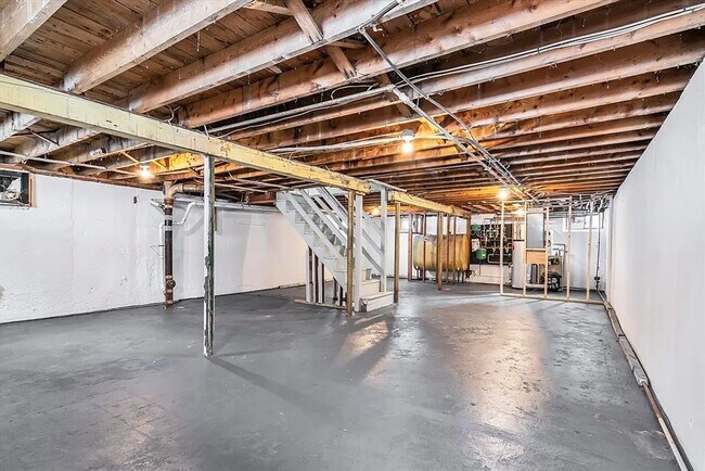 Building Photo - Beautifully Renovated 3-Bedroom Home in Woburn – $3,999.00/mo