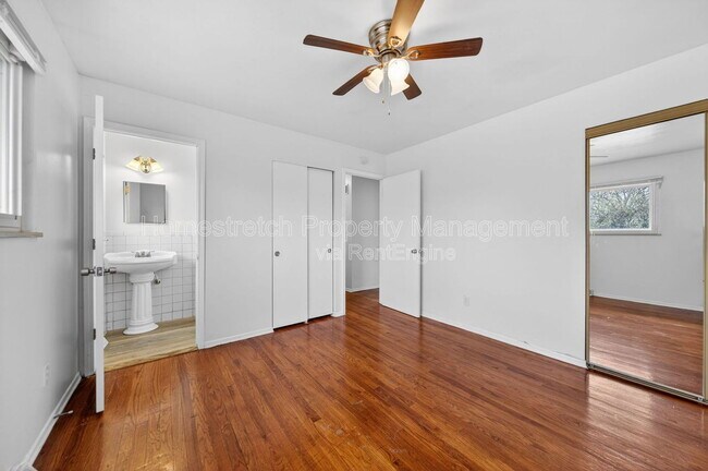 Building Photo - 10412 Gardo Ct