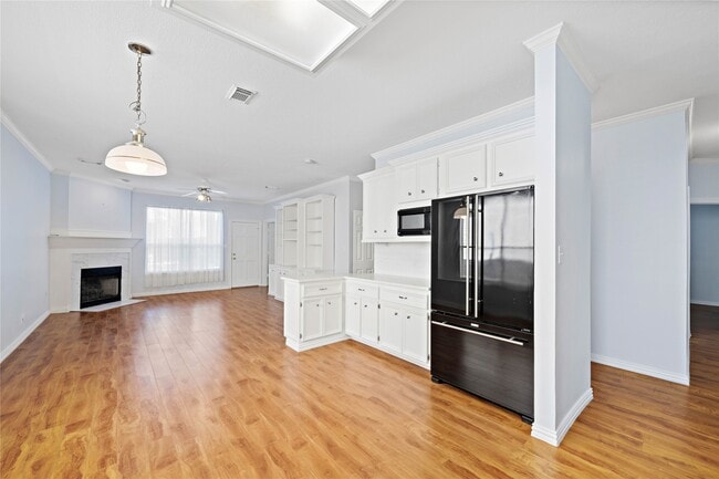Building Photo - 6619 Trebeck Ln