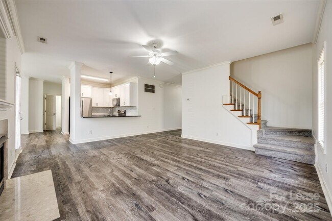 Building Photo - 4505 Hampstead Heath Dr
