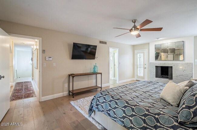 Building Photo - 8602 E Vista Del Lago
