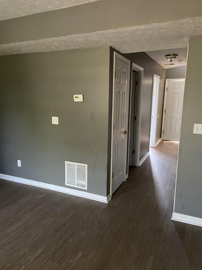 Building Photo - 2301 Filiatreau Ln