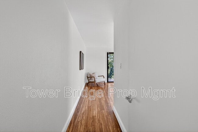 Building Photo - 3937 Orangewood Dr