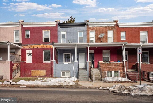 Building Photo - 2636 Lauretta Ave