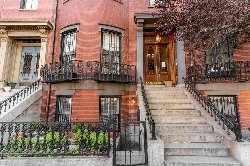 Building Photo - 619 Massachusetts Ave