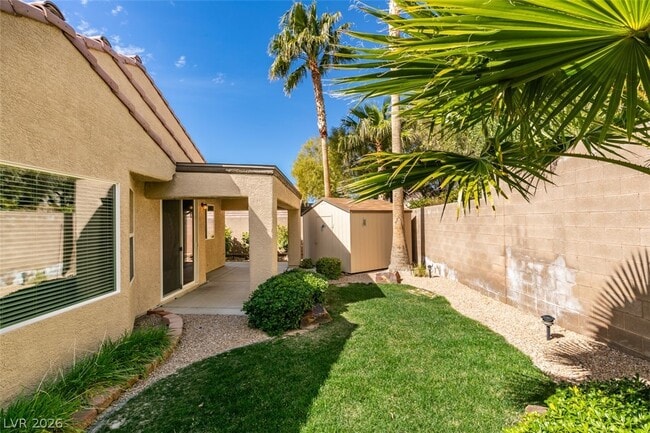 Building Photo - 2672 Dirleton Pl