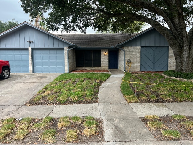 Building Photo - 109 Laguna Dr