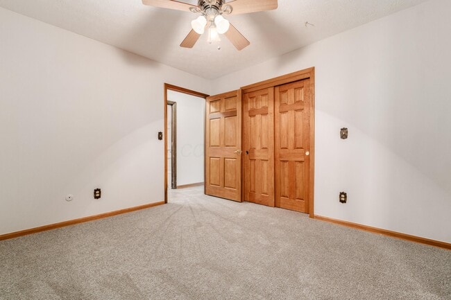 Building Photo - 6253 Headley Heights Ct