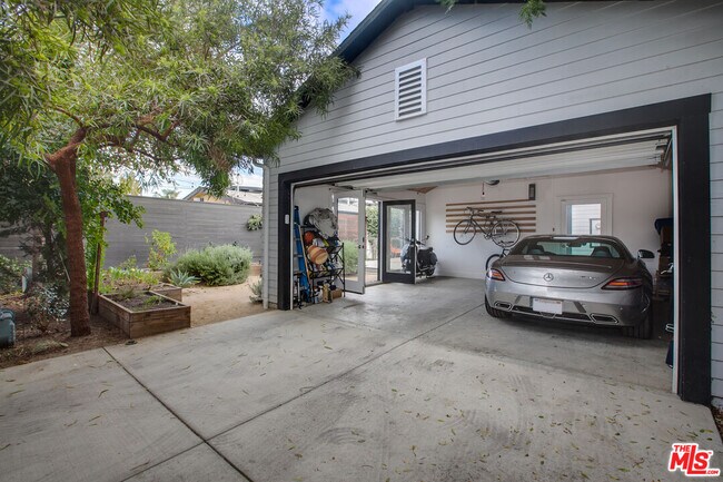 Building Photo - 663 San Juan Ave