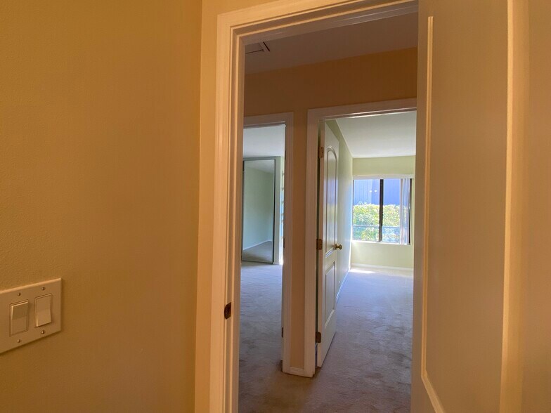 Building Photo - 9546 Easter Way