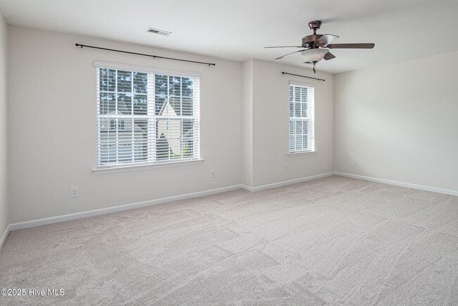 Building Photo - 808 Jade Ln