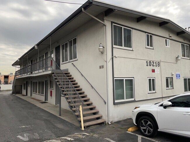 Building Photo - Felton Apts.