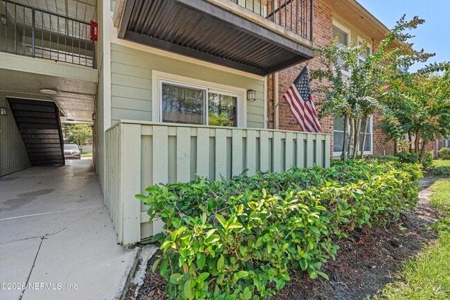 Building Photo - 3737 Loretto Rd