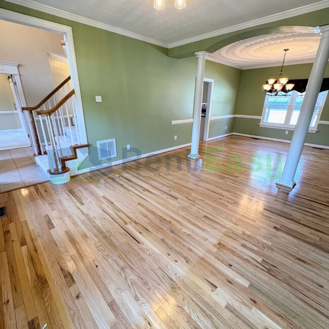 Building Photo - 1325 Meggett Dr