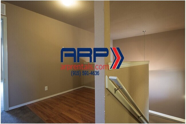 Building Photo - TWO-STORY EASTSIDE HOME