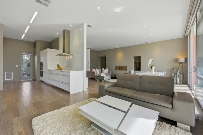 Building Photo - 47125 El Menara Cir