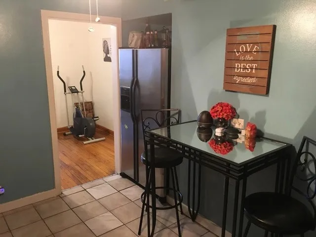 Building Photo - 7827 S Ridgeland Ave