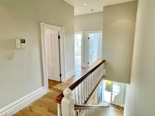 Building Photo - 5BR/3.5BA Elegant Presidio Heights Home! Flat Yard! 2 Car Garage! Laundry! PROGRESSIVE