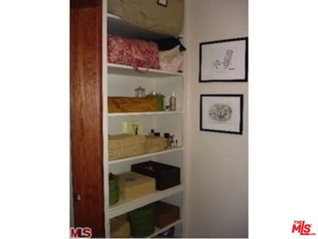 Building Photo - 1203 Cabrillo Ave