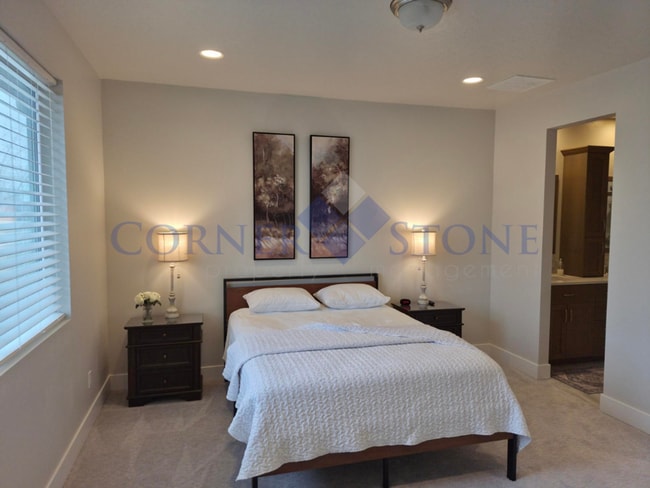 Building Photo - Stunning home in quiet subdivision!