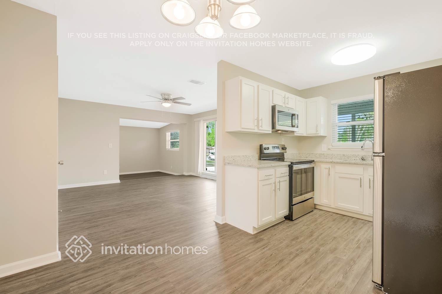 Building Photo - 2130 Thiervy Dr
