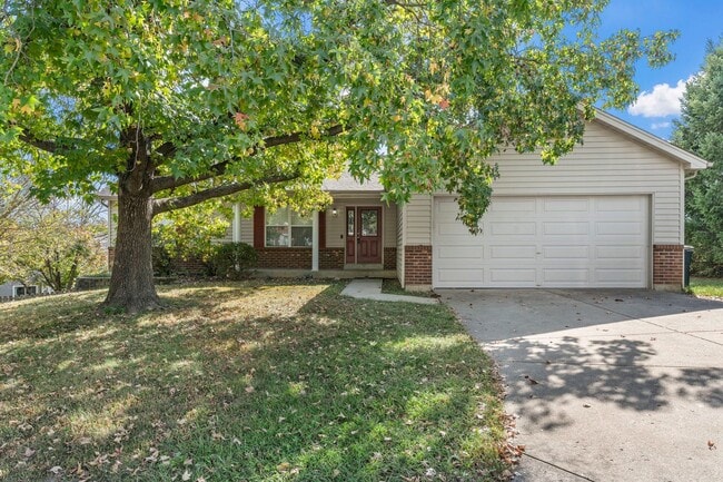 Building Photo - Beautiful 3B/2B Home in St. Charles