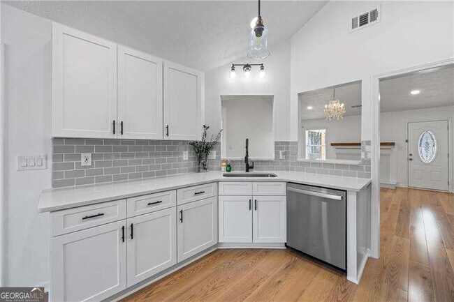 Building Photo - 367 Ayelsbury Ct