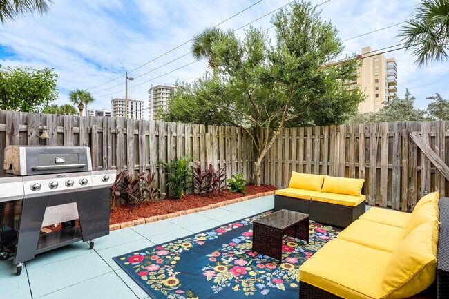 Building Photo - 4225 North Highway A1A-SI ID1386037P