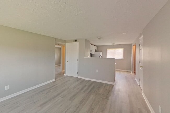 Building Photo - 3605 Cushing Dr
