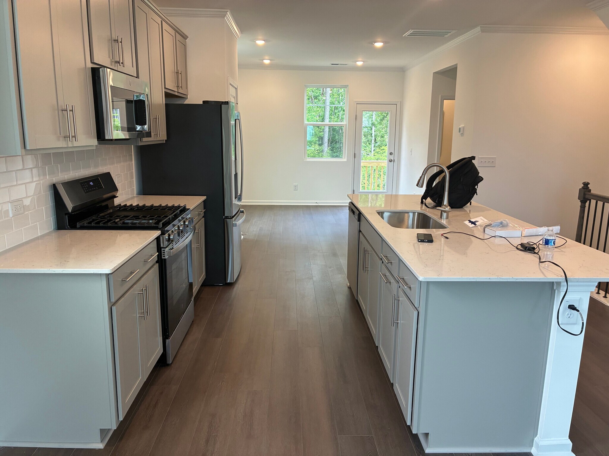 Building Photo - Room in Townhome on Gypsum Dr
