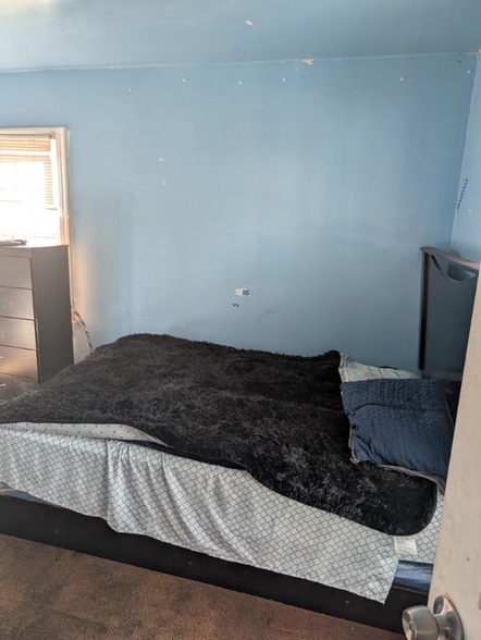 Building Photo - 6712 10th Ave