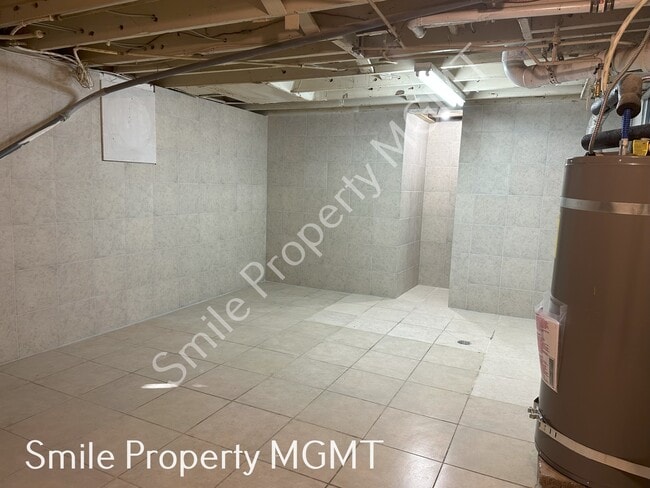 Building Photo - 2835 SE 122nd Ave