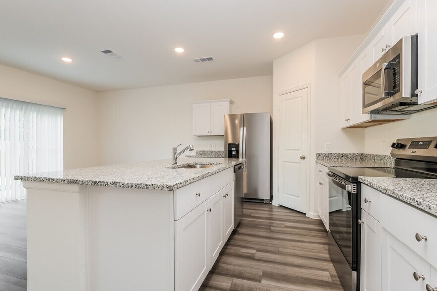 Building Photo - 440 Harlow Dr